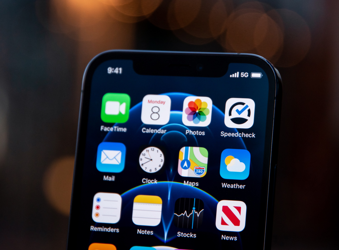 措美苹果手机维修分享为什么 iPhone 12 在冬季会自动关机 