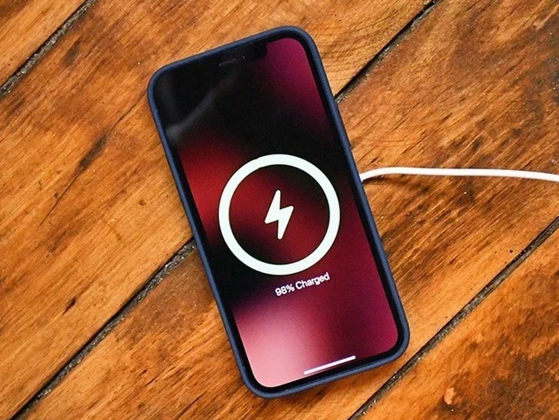 措美苹果手机维修分享iPhone 12可以随便充电吗 